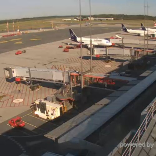 Hamburg Airport Live Webcam: Plane Spotting & Tarmac Action