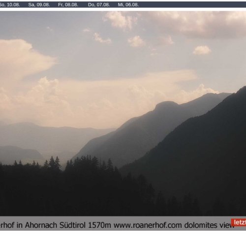 Sand in Taufers: Roanerhof Dolomites View Webcam