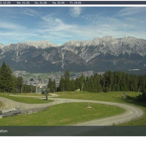 Glungezerbahn Mittelstation Live Webcam - Tulfes, Austria