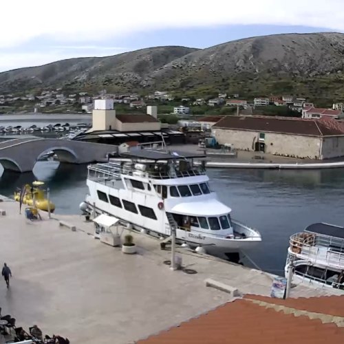Pag Island Harbor Live Cam: Kolan, Croatia