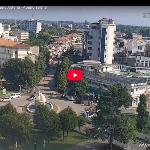 Piazza Cristoforo Colombo Live Cam in Porto Torres, Sardinia
