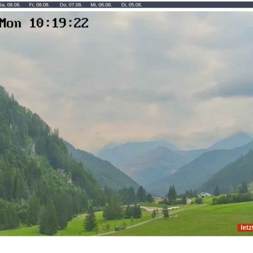 Eisenerzer Ramsau Live Webcam: Austrian Alps Valley View