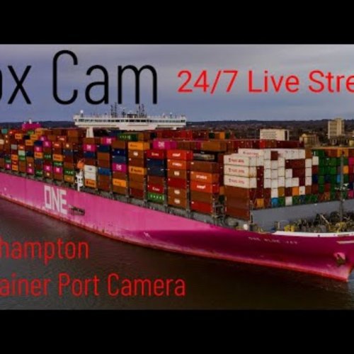 Cowes HD Ships on the Solent Live