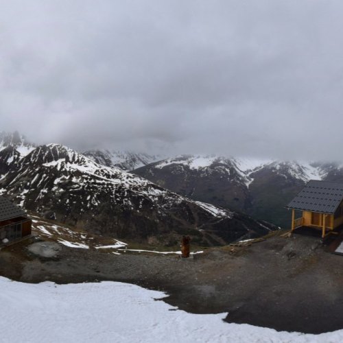 Valloire Crey du Quart: A Snowy Mountain Retreat 🏔️