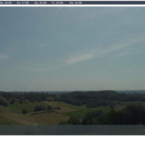 Binderberg Oberhenndorf Live Cam: Austrian Countryside Views