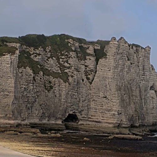 Étretat Falaises: Majestic Cliffs of Normandy