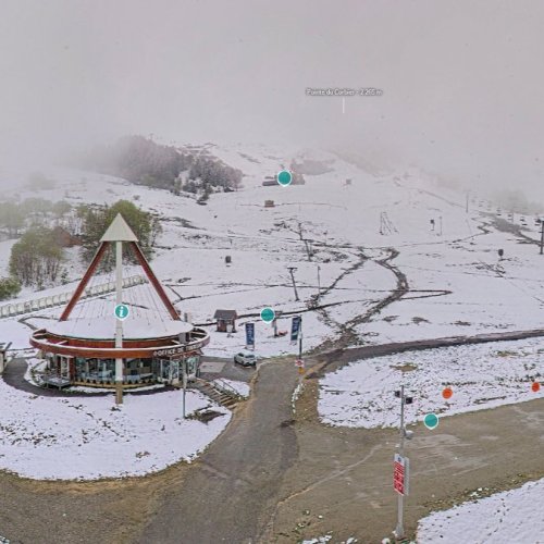 Le Corbier Front de Neige: A Serene Ski Resort in France 🏔️