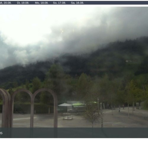 Swarovski Kristallwelten Wattens Live Webcam: Alpine Views & Crystal Wonders