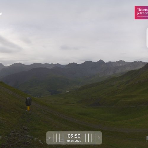 Brüggerhorn Live Webcam: Arosa Lenzerheide Alpine Views