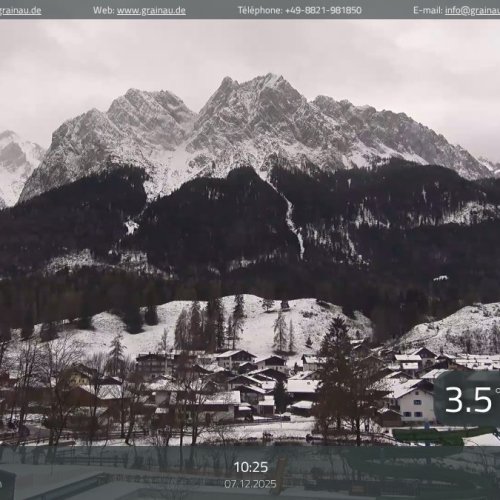 Grainau Live Webcam: Panoramic Alpine Views from Zugspitze Village