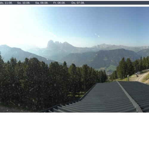 Raschötz, St. Ulrich, 2200m - Ortisei, Italy Live Webcam