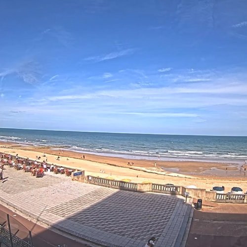 Cabourg Beach Live Webcam | Normandy Coast & Promenade View