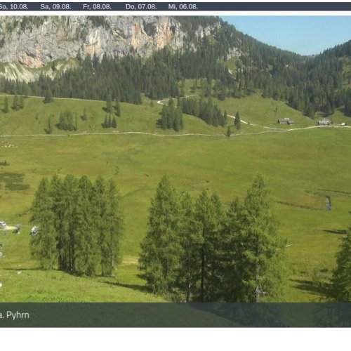 Wurzeralm Mountain Station Live Webcam: Alpine Views at 1425m