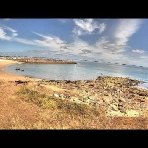Quiberon Beach and Marina Live View