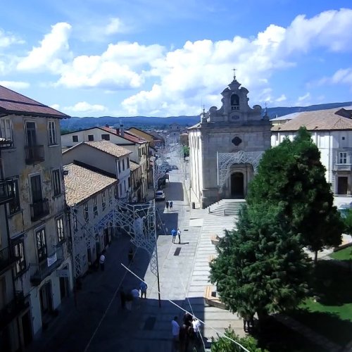 Serra San Bruno Live Webcam: Calabria Street & Historic Church View