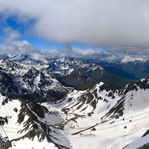 Pic du Midi Webcam: A Breathtaking View of the Pyrenees 🏔️
