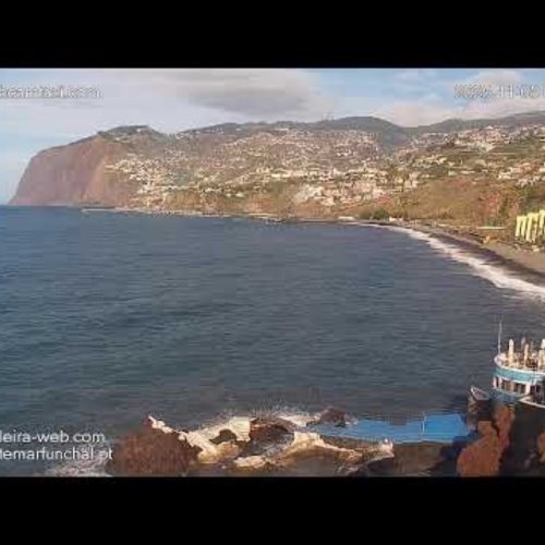 Doca do Cavacas Live Cam: Funchal, Madeira Coastline