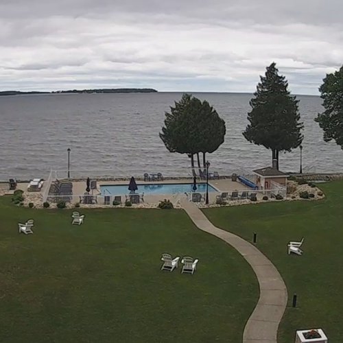 Sturgeon Bay, Wisconsin: A Scenic View of the Waterfront 🏞️