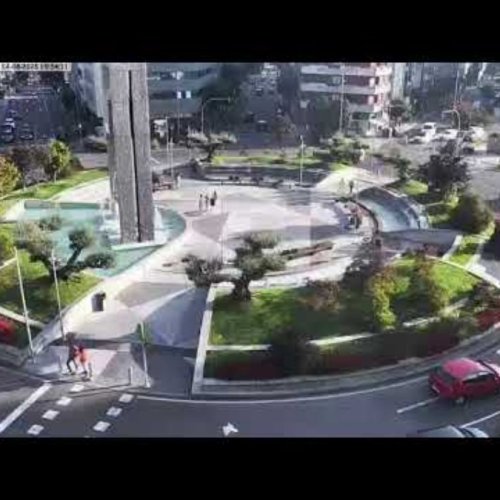Praza América Vigo Live Webcam: City Square View