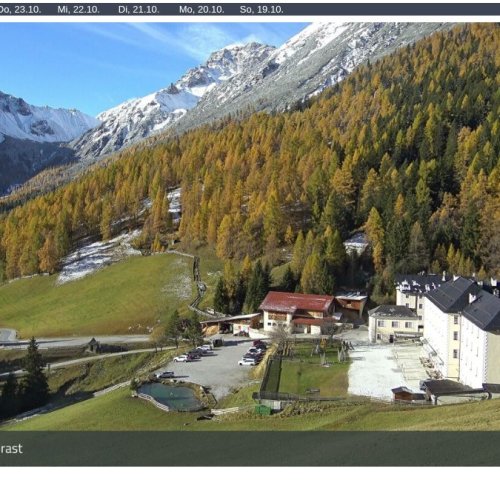 Maria Waldrast Live Webcam: Alpine Views Matrei am Brenner