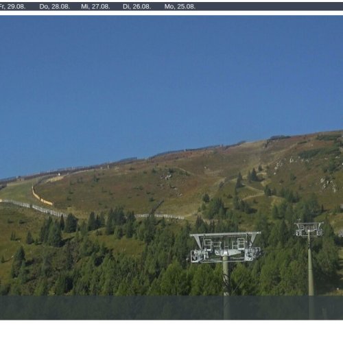 Aineck Mittelstation Live Webcam: Alpine Views from Sankt Margarethen