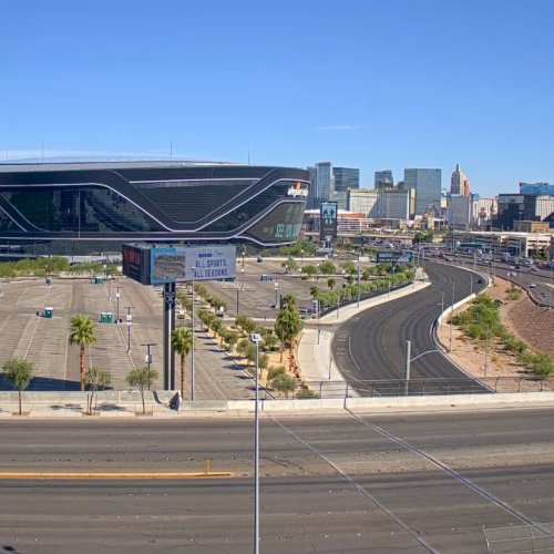 Las Vegas Live Webcam: Mandalay Bay & Convention Center View