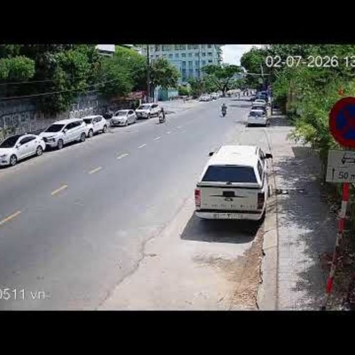 Nguyen Hue School Gate Street Live View | Da Nang, Vietnam