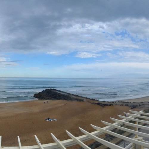 Experience Anglet's Stunning Beach Scene 🌊