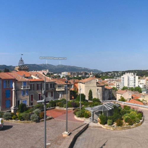 Aubagne Place de l'Église Live View
