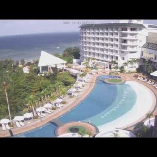 Okinawa Kariyushi Beach Resort Live Cam: Ocean & Pool Views
