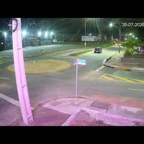 Avenida Pedro Zapelini Live: Tubarão Traffic Webcam