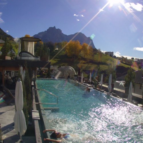 Live Webcam: Abinea Dolomiti Spa Hotel & Castelrotto Views