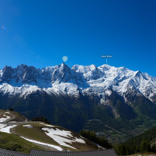 Chamonix Plan Praz: Live Views of Mont Blanc